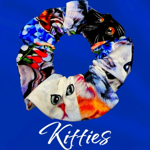 Scrunchies with Kitty Decor - Picture 1 of 4